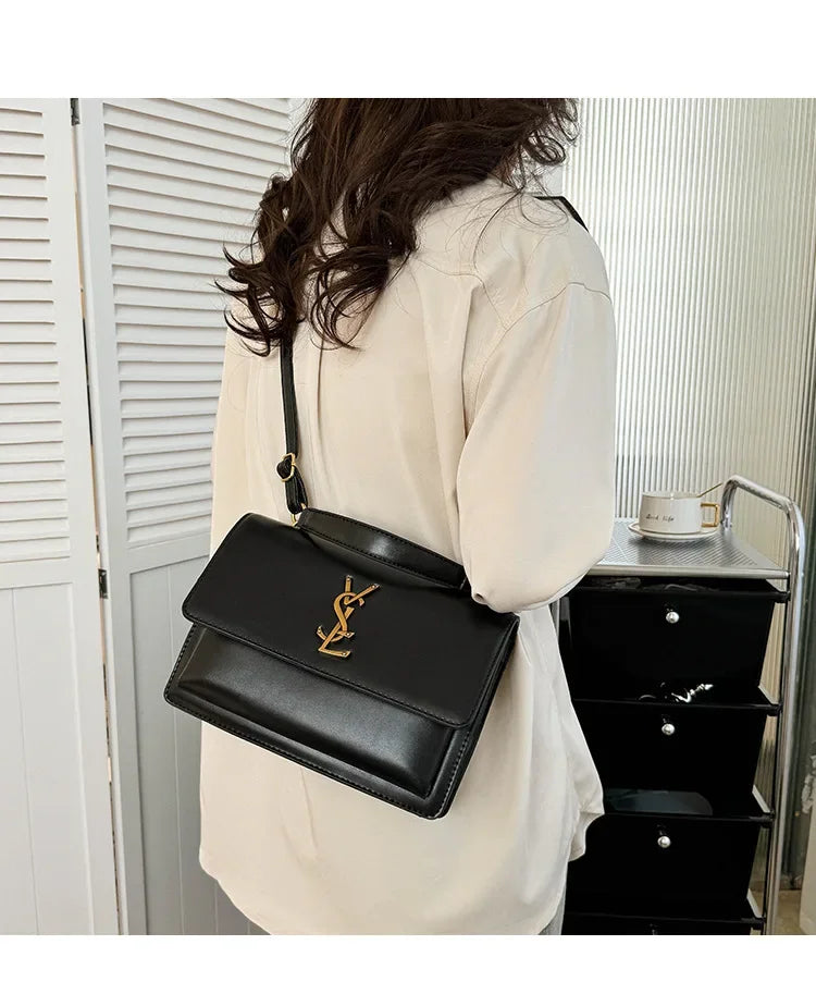 High-End Leather Women Diaper Bag Classic Designer Paris Casual Simple Vintage Trendy Design with Adjustable Shoulder Strap