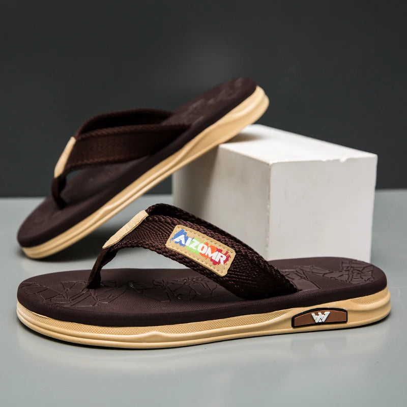 Men's Flip-Flops Are a Popular Fashion Item, Flat, Soft, Comfortable, Simple, and Suitable for Outdoor Wear