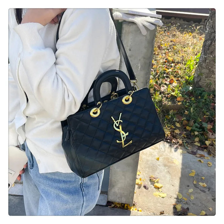 New Arrival Women's Tote Bag Unique Niche Design Stylish Commuter Essential Spacious Capacity Daily Needs Versatile Shoulder Bag