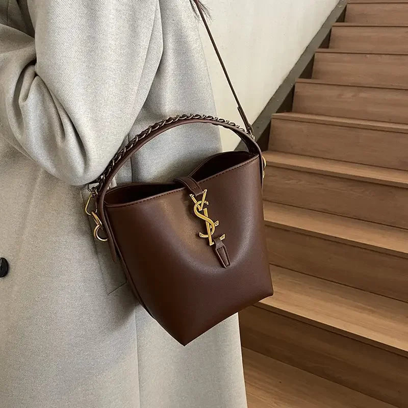 2026 Summer New! Light - Luxury Women's Bucket Bag - High - End Niche Design, Stylish Shoulder Messenger for All Occasions