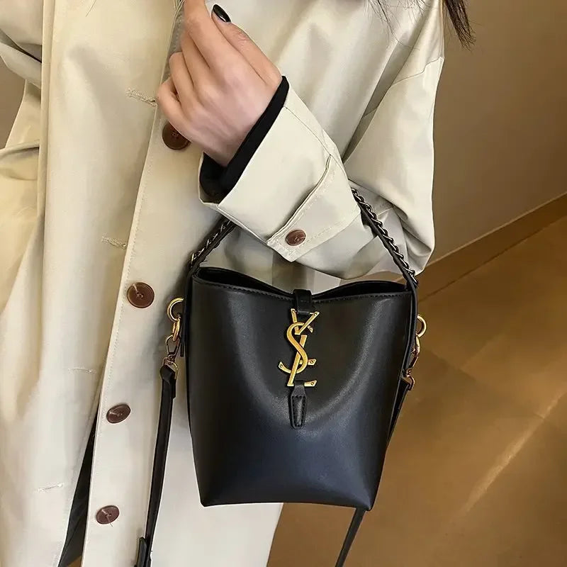 2026 Summer New! Light - Luxury Women's Bucket Bag - High - End Niche Design, Stylish Shoulder Messenger for All Occasions