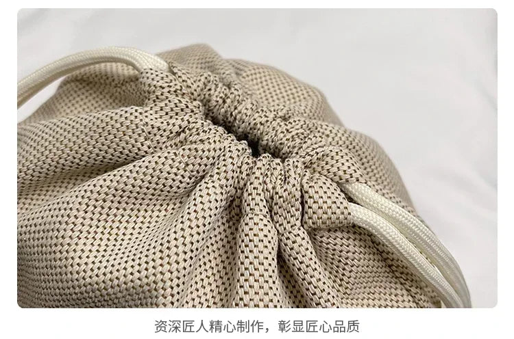 2026 Summer New! Light - Luxury Women's Bucket Bag - High - End Niche Design, Stylish Shoulder Messenger for All Occasions