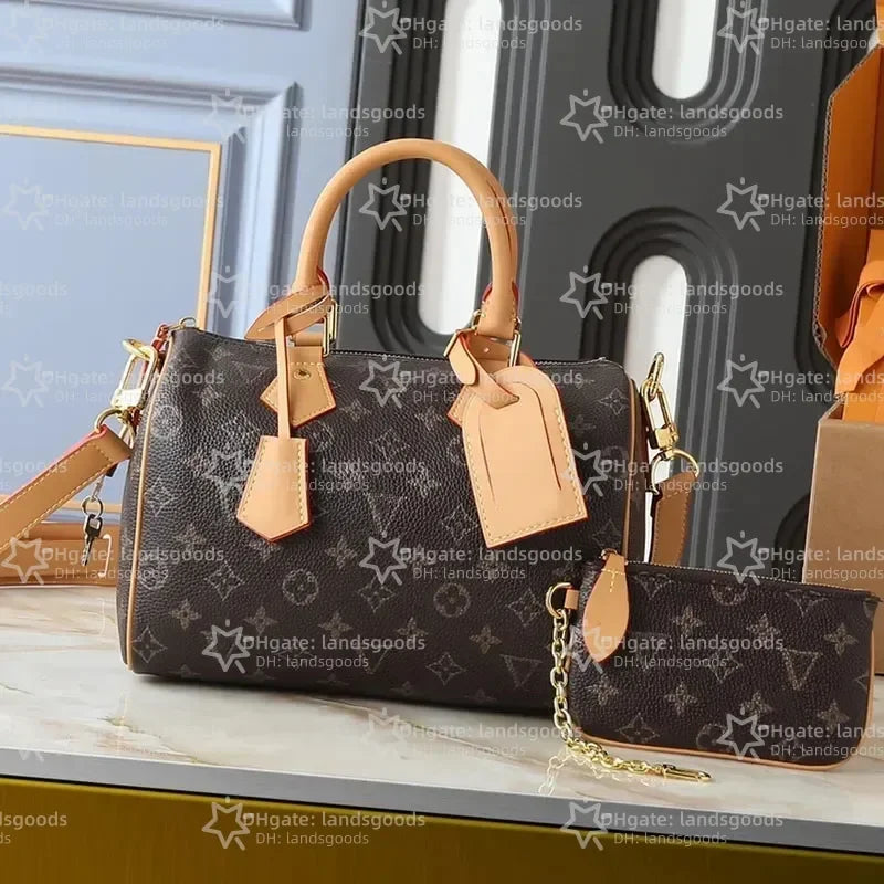 M24423 Purses Designer Bag for Women Totebag 25CM Handbag Soft Leather Crossbody Shoulder Bag Mirror Quality Luxurious Pillow Ba