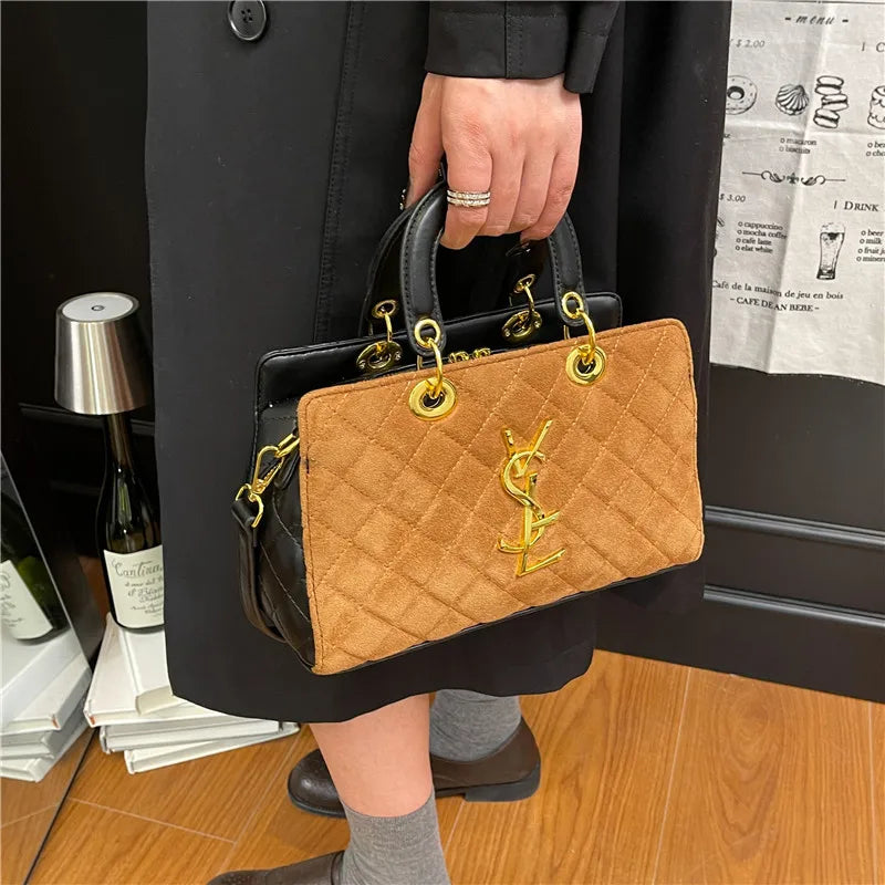 New Arrival Women's Tote Bag Unique Niche Design Stylish Commuter Essential Spacious Capacity Daily Needs Versatile Shoulder Bag
