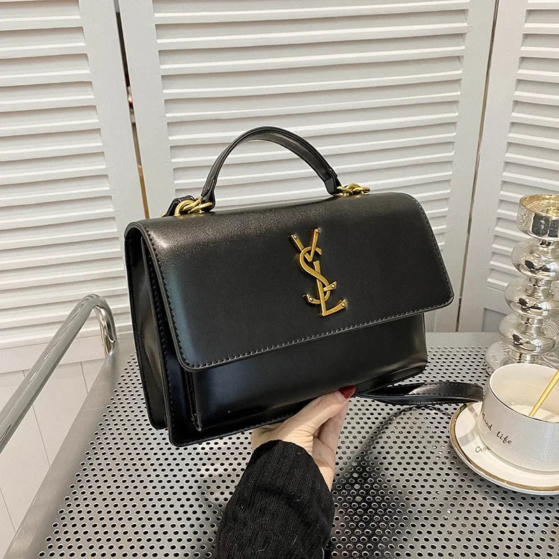 High-End Leather Women Diaper Bag Classic Designer Paris Casual Simple Vintage Trendy Design with Adjustable Shoulder Strap
