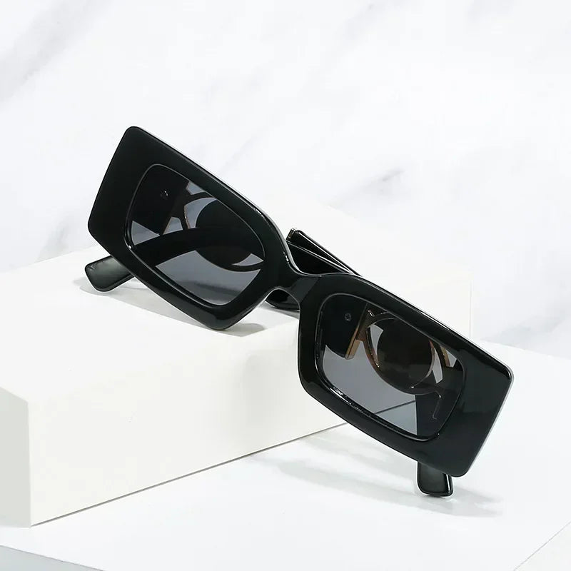 2026 New Retro Square Sunglasses for Women Men Flower Decoration Fashion Ladies Sun Glasses Ins Hot Shading Eyewear UV400