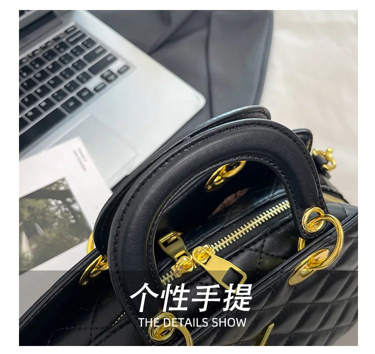 New Arrival Women's Tote Bag Unique Niche Design Stylish Commuter Essential Spacious Capacity Daily Needs Versatile Shoulder Bag