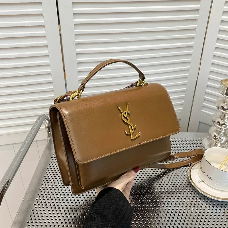 High-End Leather Women Diaper Bag Classic Designer Paris Casual Simple Vintage Trendy Design with Adjustable Shoulder Strap