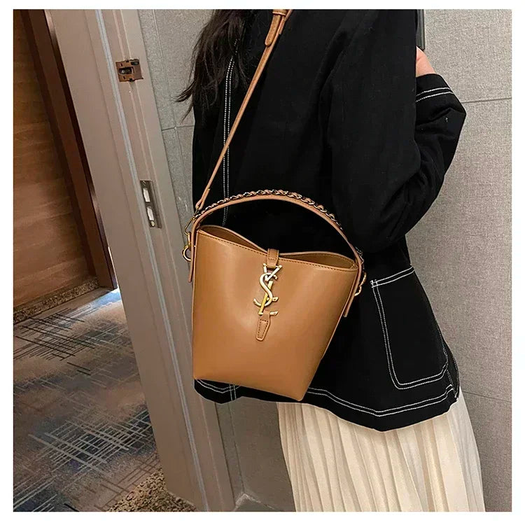 2026 Summer New! Light - Luxury Women's Bucket Bag - High - End Niche Design, Stylish Shoulder Messenger for All Occasions