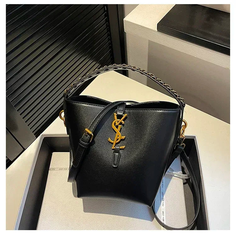2026 Summer New! Light - Luxury Women's Bucket Bag - High - End Niche Design, Stylish Shoulder Messenger for All Occasions