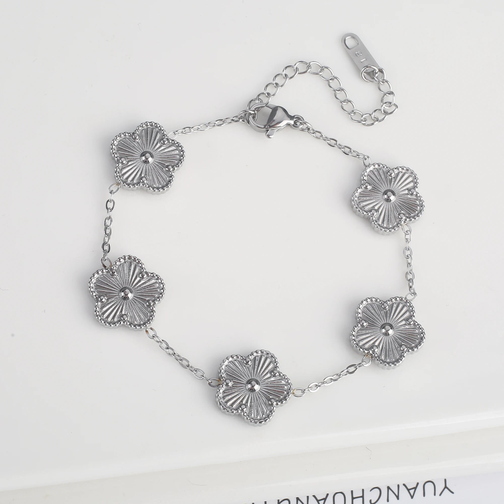 Classic Luxury Stainless Steel Clover Bracelet Adjustable Five Leaf Flower Bangle Fashion Party Jewelry Gifts for Women
