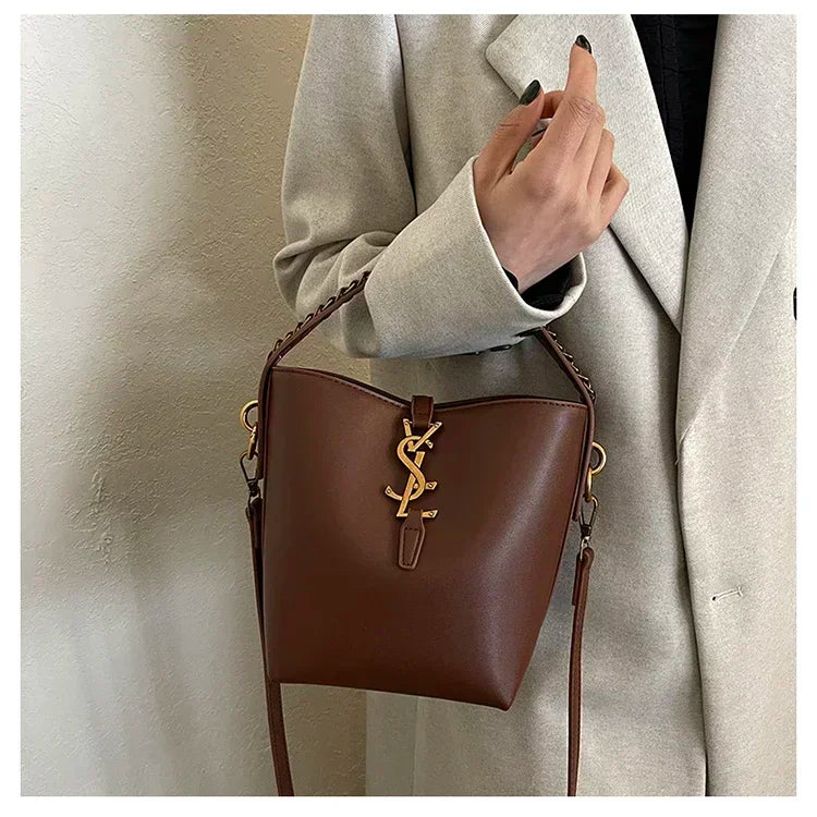 2026 Summer New! Light - Luxury Women's Bucket Bag - High - End Niche Design, Stylish Shoulder Messenger for All Occasions