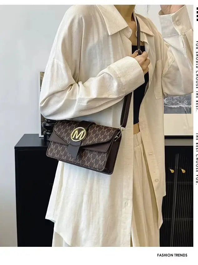 New style women's messenger bag, small square bag, double shoulder strap messenger bag, autumn Korean style, simple and fashiona