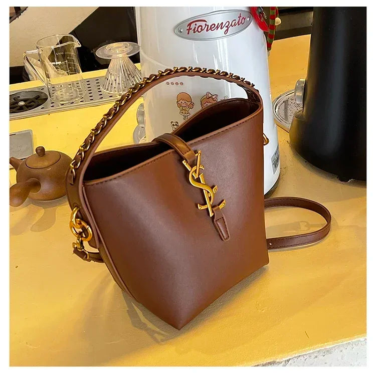 2026 Summer New! Light - Luxury Women's Bucket Bag - High - End Niche Design, Stylish Shoulder Messenger for All Occasions