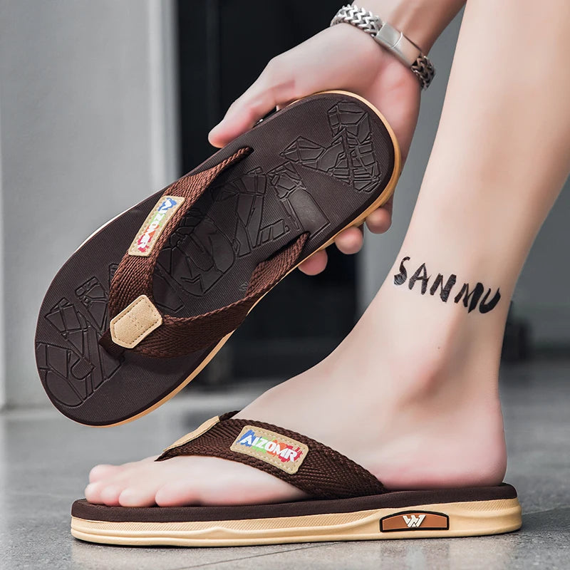 Men's Flip-Flops Are a Popular Fashion Item, Flat, Soft, Comfortable, Simple, and Suitable for Outdoor Wear