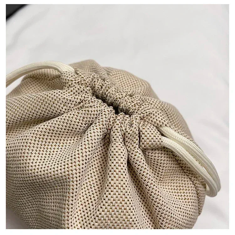 2026 Summer New! Light - Luxury Women's Bucket Bag - High - End Niche Design, Stylish Shoulder Messenger for All Occasions