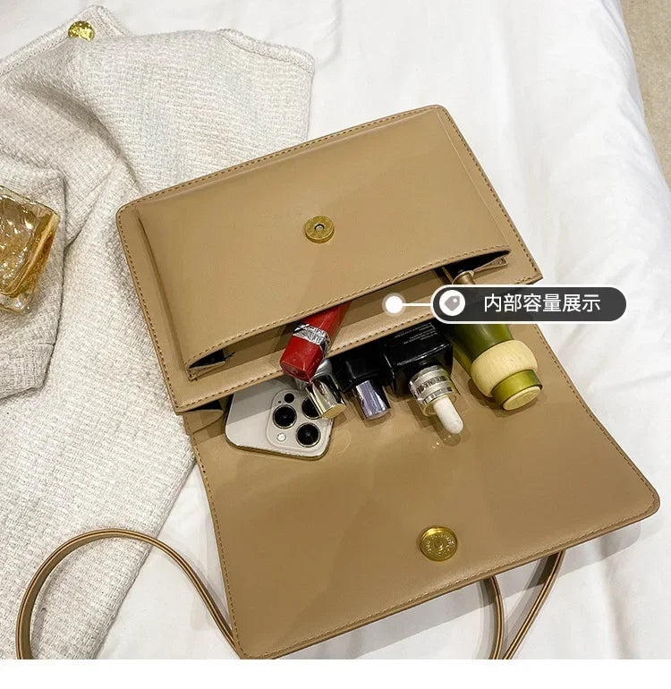 High-End Leather Women Diaper Bag Classic Designer Paris Casual Simple Vintage Trendy Design with Adjustable Shoulder Strap