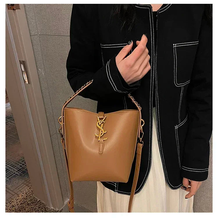 2026 Summer New! Light - Luxury Women's Bucket Bag - High - End Niche Design, Stylish Shoulder Messenger for All Occasions