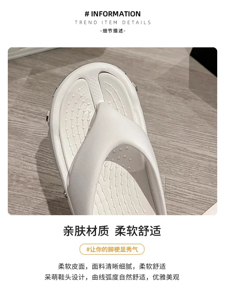 2025 New Sponge Cake Hole Shoes Thick Bottom Men's Couple Baotou Slippers Women's Non slip and Odorous Cold Slippers